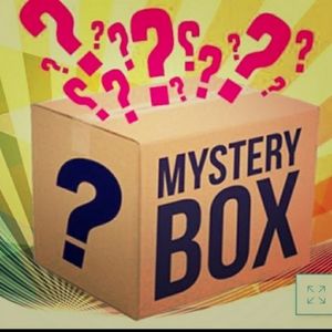 Mistery box ( lot of clothes for baby) 0/6 months